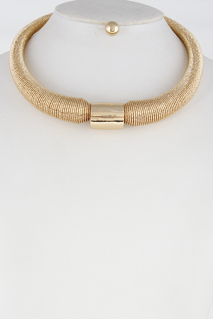 Thick Patterned Choker With Solid Bar Set 6FCA6